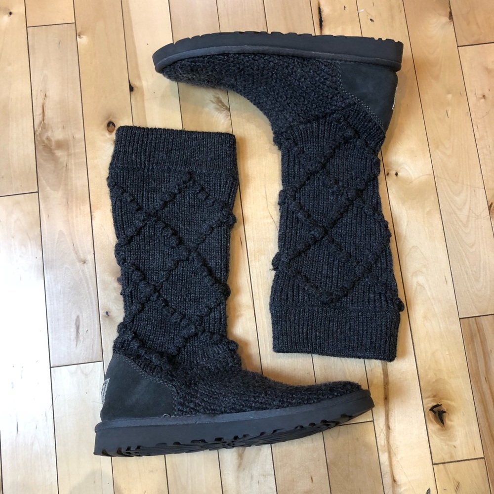 GRAY UGG BOOTS- SIZE 8.5